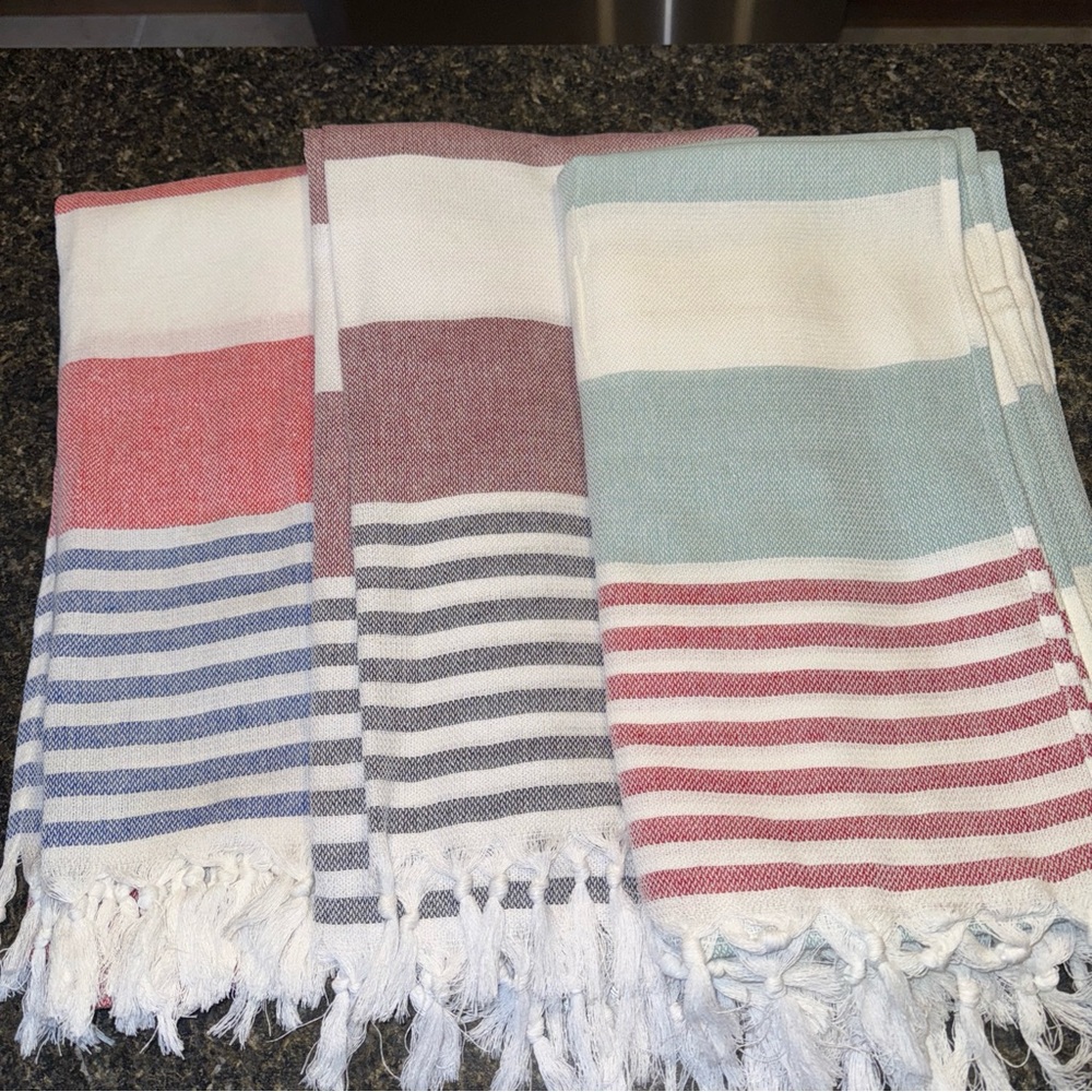 Cotton Beach/ Bath Towels - Set of 4 - Picture 4 of 9